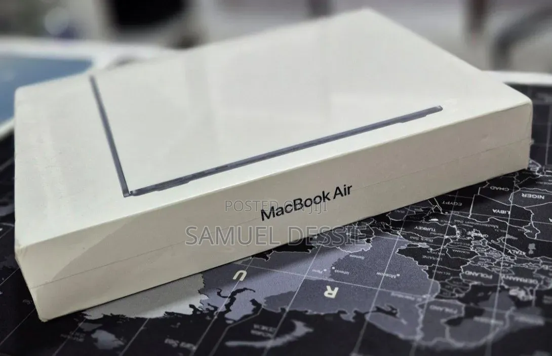 New Laptop Apple MacBook Air 2022 M2 8GB Apple M2 SSD 256GB