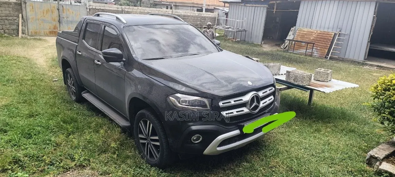 Mercedes-Benz X Class 2020 Gray