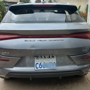 BYD E2 43 kWh 94 hp FWD 2024 Gray