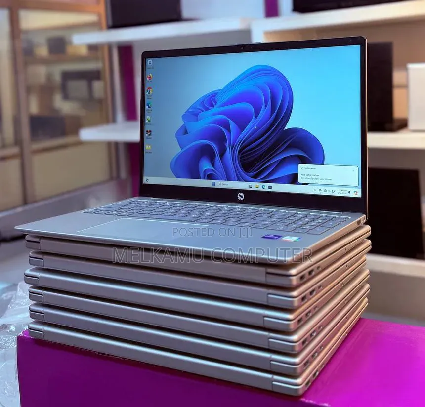 New Laptop HP Stream Notebook 16GB Intel Core i7 SSD 1T