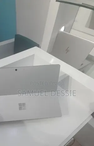 New Laptop Microsoft Surface Pro 8 8GB Intel Core i5 SSD 256GB