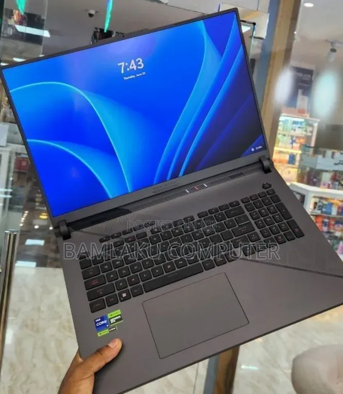 New Laptop Asus ROG Strix G16 G614 32GB Intel Core i9 SSD 2T