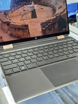 New Laptop HP Spectra 13 16GB Intel Core i7 SSD 512GB