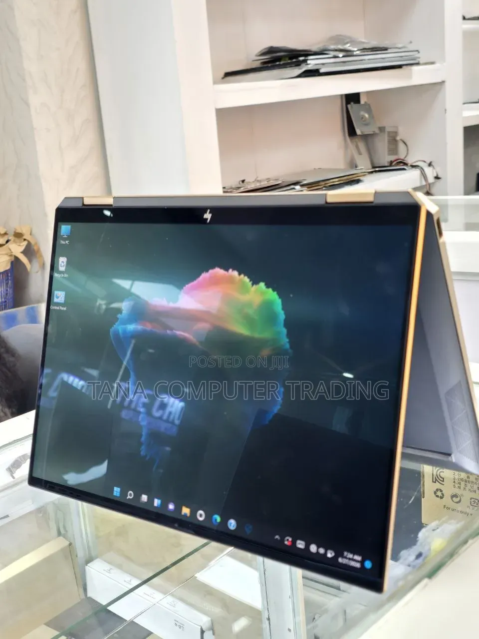 New Laptop HP Spectra 13 16GB Intel Core i7 SSD 512GB