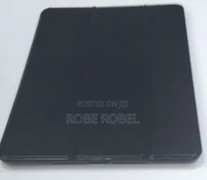 New Apple iPad 9.7 64 GB Black