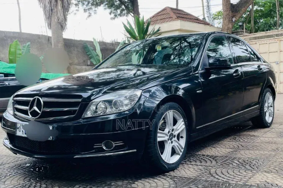 Mercedes-Benz C180 2008 Black