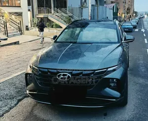 Hyundai Tucson 2022 Gray
