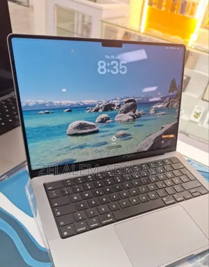 New Laptop Apple MacBook Pro 2020 M1 32GB Apple M1 Pro SSD 1T