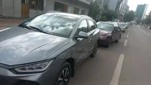 BYD E2 43 kWh 94 hp FWD 2024 Gray