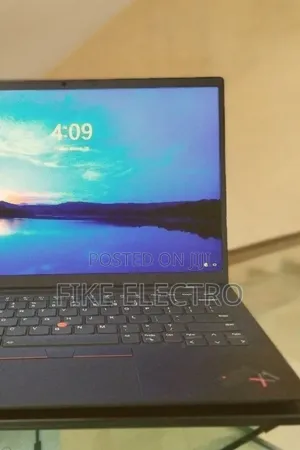 New Laptop Lenovo ThinkPad X1 Carbon 16GB Intel Core i7 SSD 512GB