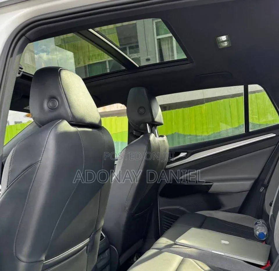 Volkswagen ID.4 2023 White