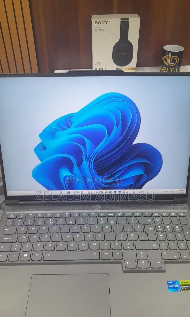 New Laptop Lenovo Legion 7 16GB Intel Core i7 SSD 512GB
