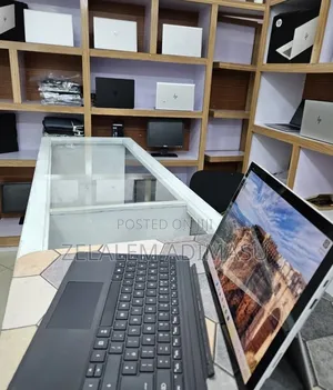New Laptop Microsoft Surface Pro 7 8GB Intel Core i5 SSD 256GB