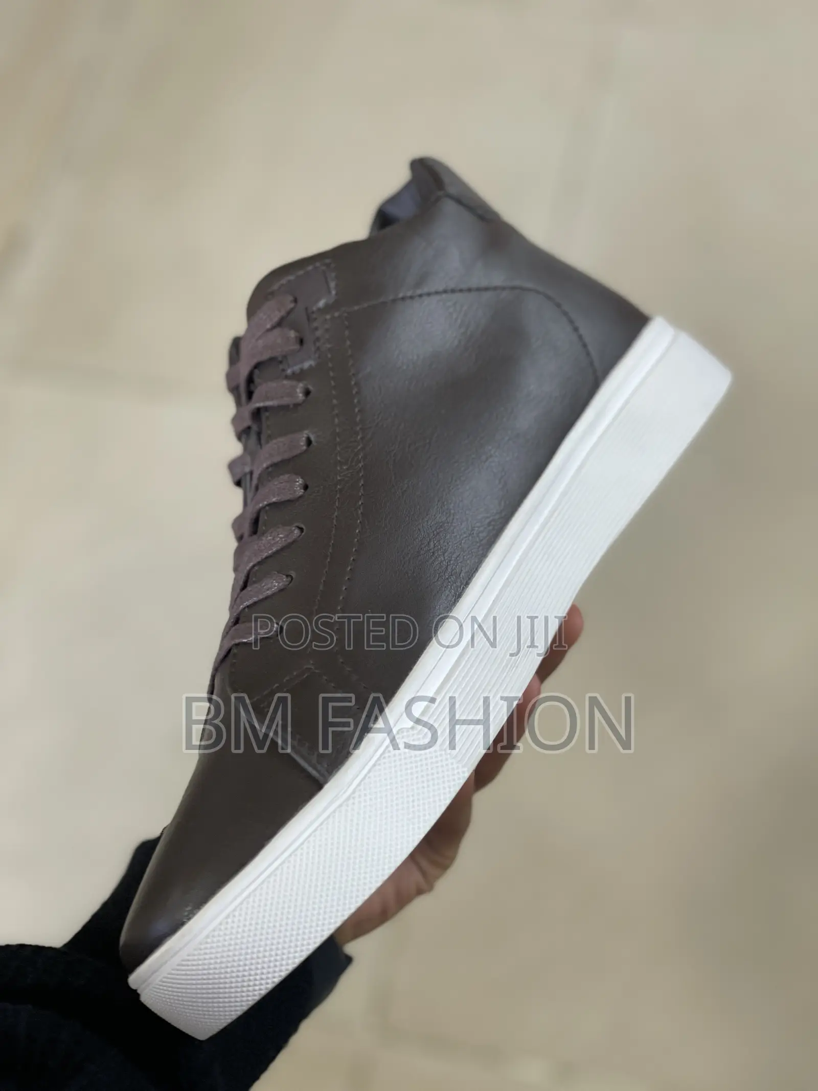Hugo Boss Low-Top: Earthy Chocolate Brown