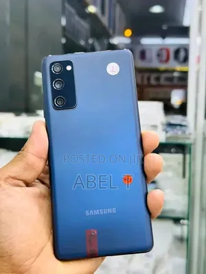New Samsung Galaxy S20 FE 5G 128 GB Blue