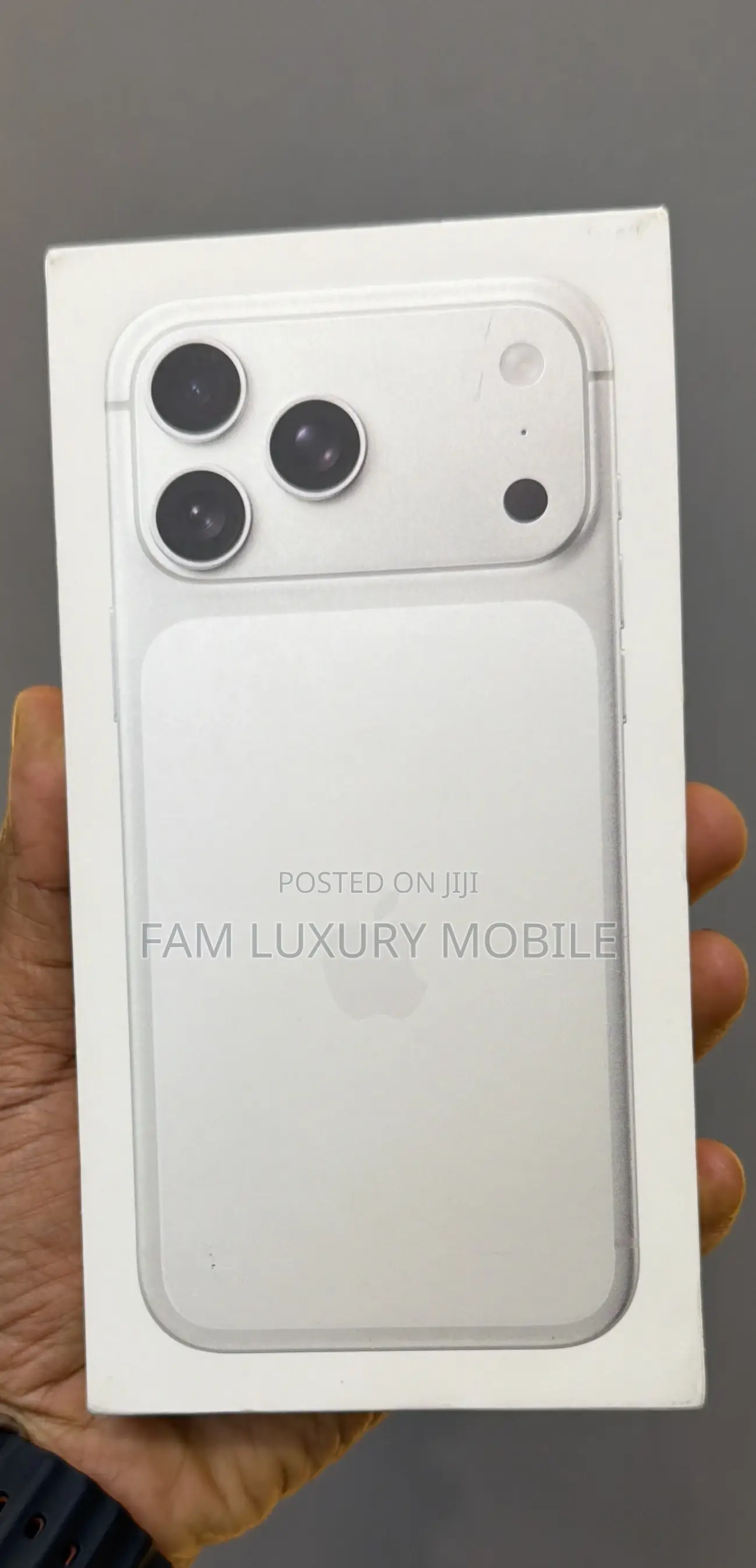 New Apple iPhone 17 Pro Max 256 GB Silver
