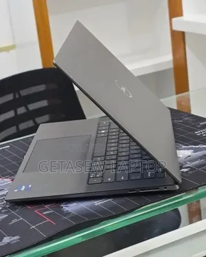 New Laptop Dell 16GB Intel SSD 1T