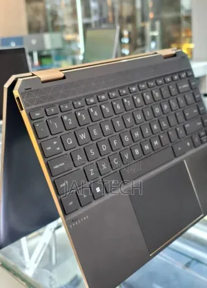 New Laptop HP Spectre 16GB Intel Core i7 SSD 512GB