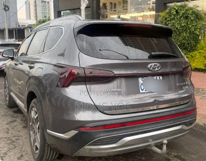 Hyundai Santa Fe Hybrid 2023