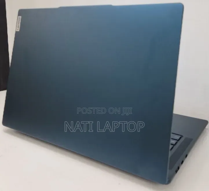New Laptop Lenovo 16GB AMD Ryzen 7 SSD 512GB