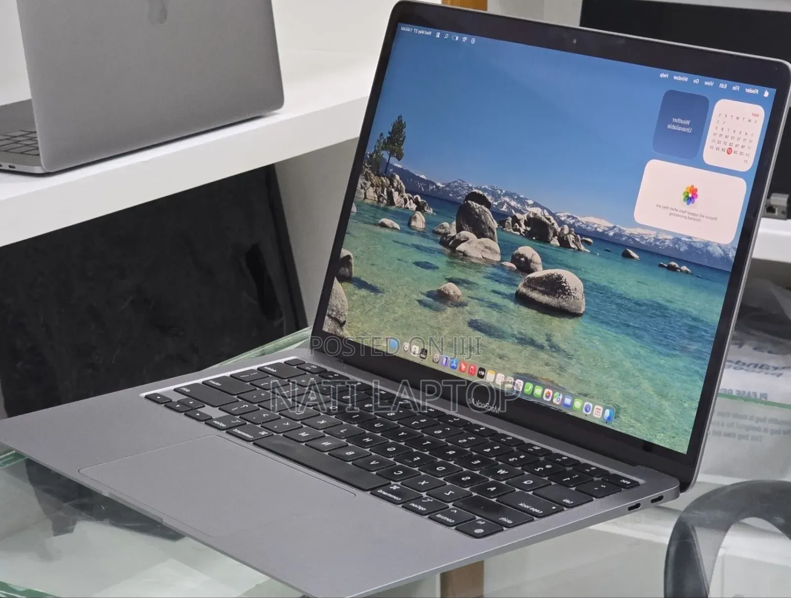 New Laptop Apple MacBook Air 2020 M1 8GB Apple M1 SSD 256GB