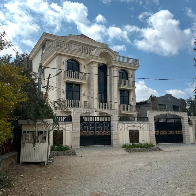 Furnished 10bdrm Villa in Dani, Bole for sale