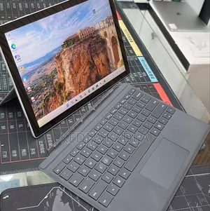 New Laptop Microsoft Surface Pro 7+ 16GB Intel Core i7 SSD 512GB