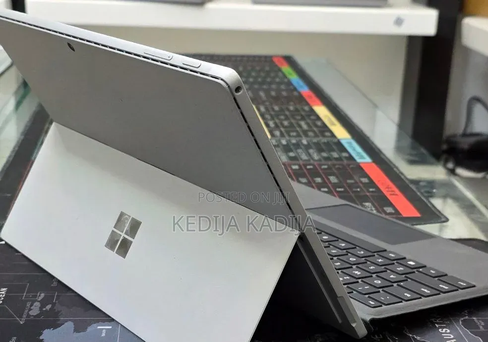 New Laptop Microsoft Surface Pro 7+ 16GB Intel Core i7 SSD 512GB