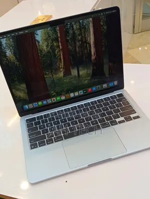 New Laptop Apple MacBook Air 2025 M4 16GB Apple M4 SSD 256GB