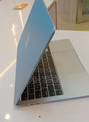New Laptop Apple MacBook Air 2025 M4 16GB Apple M4 SSD 256GB