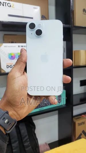 New Apple iPhone 15 256 GB White