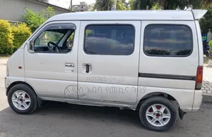 Suzuki Every Wagon 2002 Silver