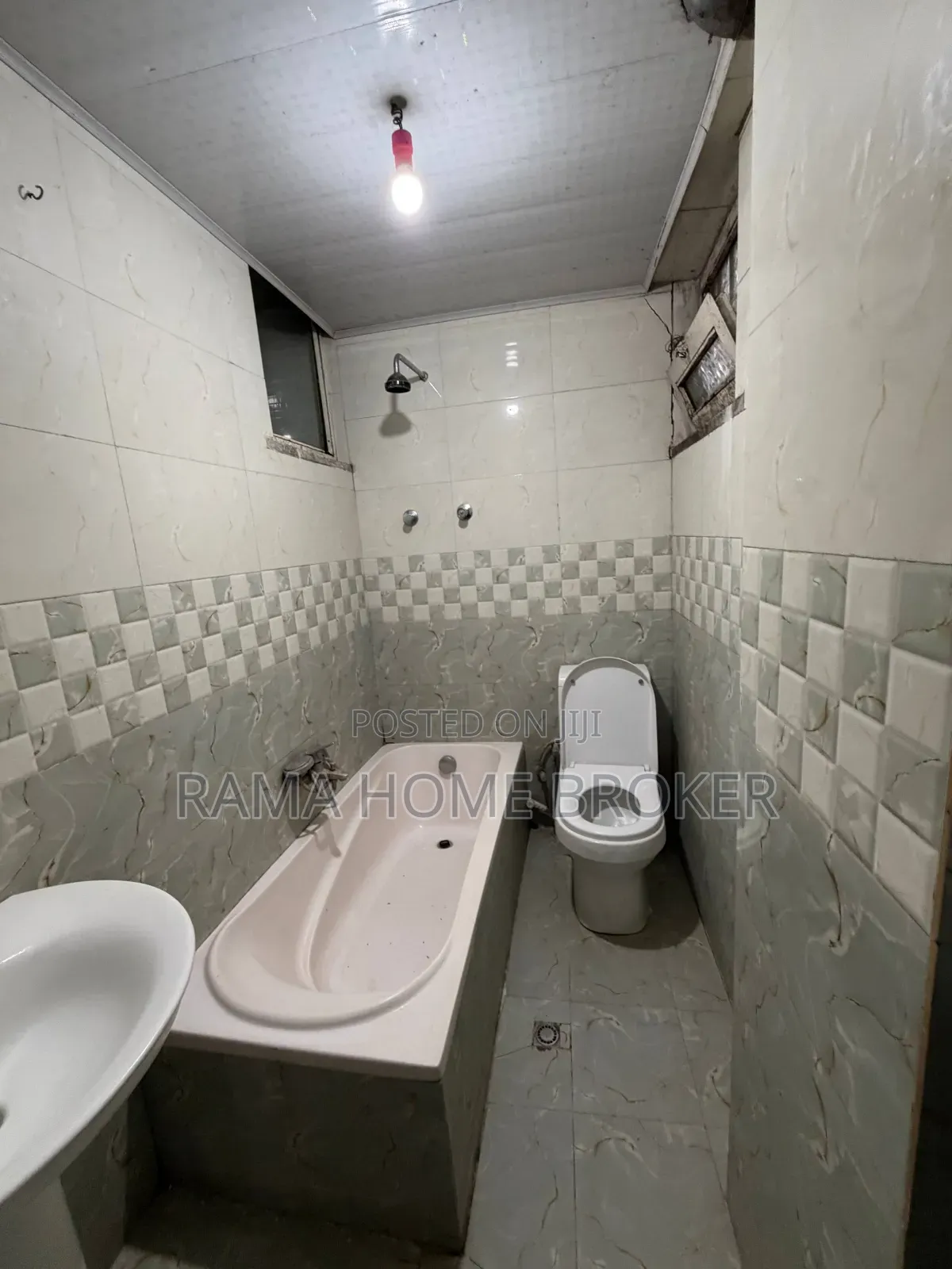 Furnished 3bdrm Condo in አራብሳ ኮንዶሚኒየም, Yeka for sale