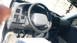 Toyota HiAce 2001 White