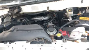 Toyota HiAce 2001 White