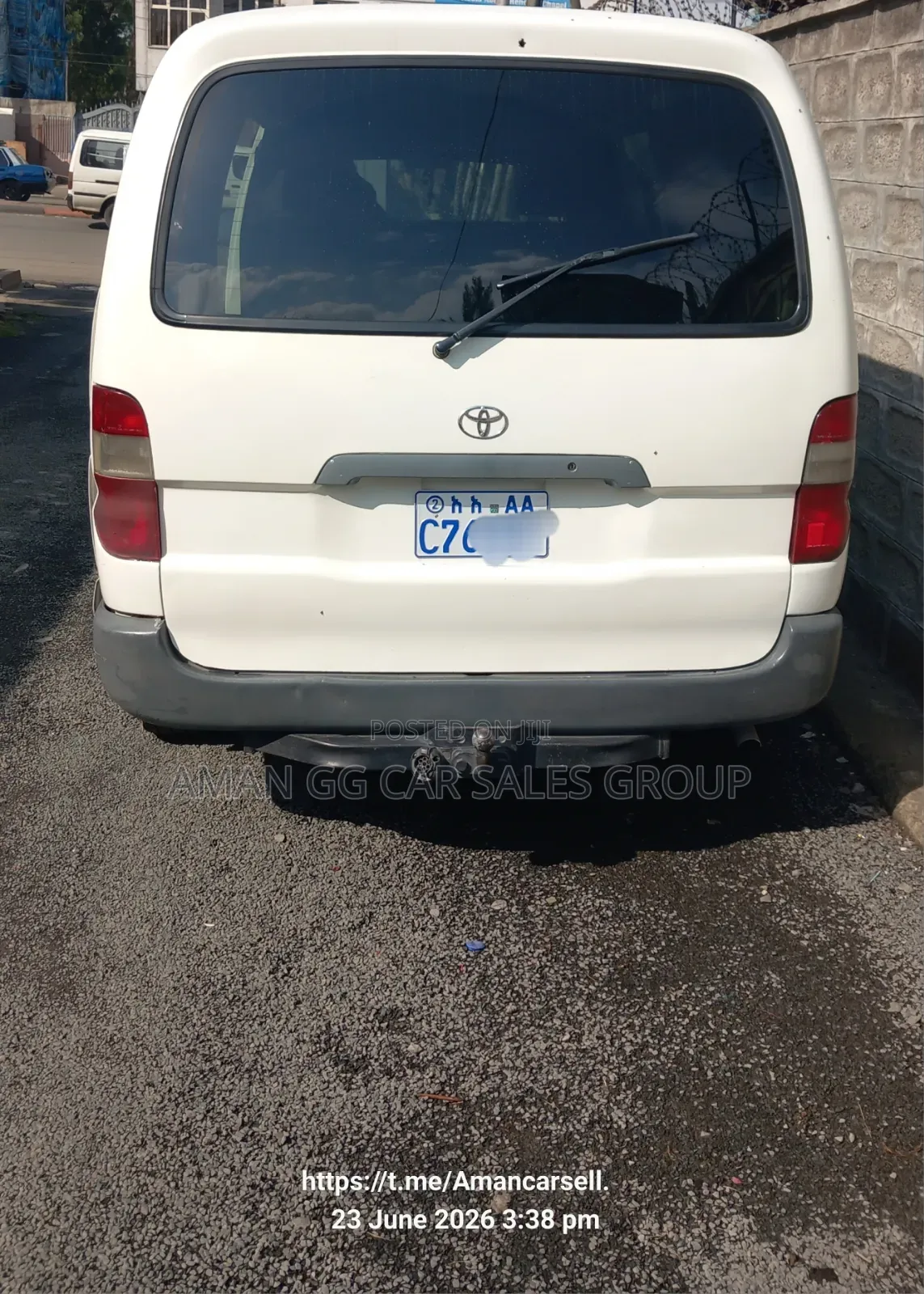 Toyota HiAce 2001 White