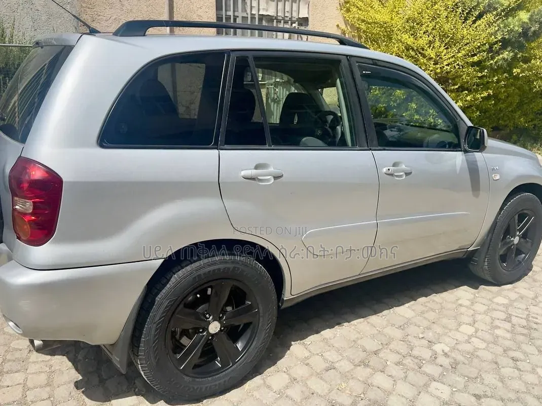 Toyota RAV4 2005 Silver
