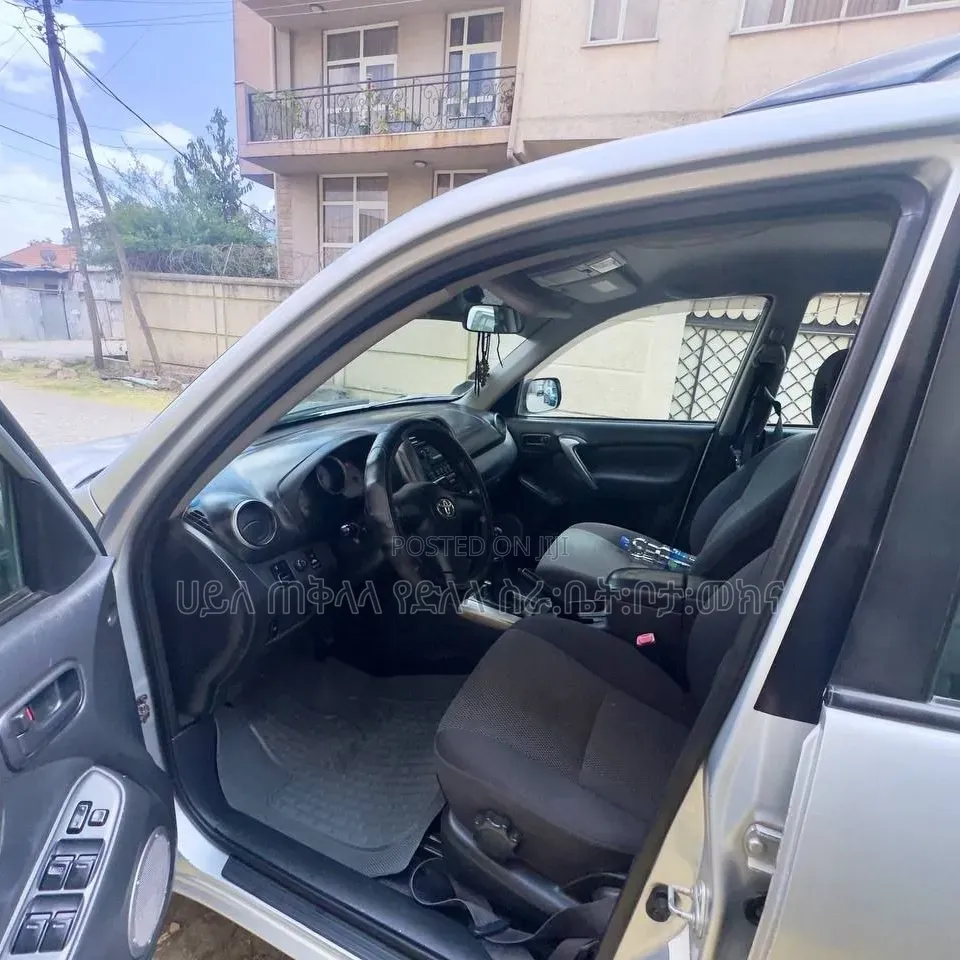 Toyota RAV4 2005 Silver
