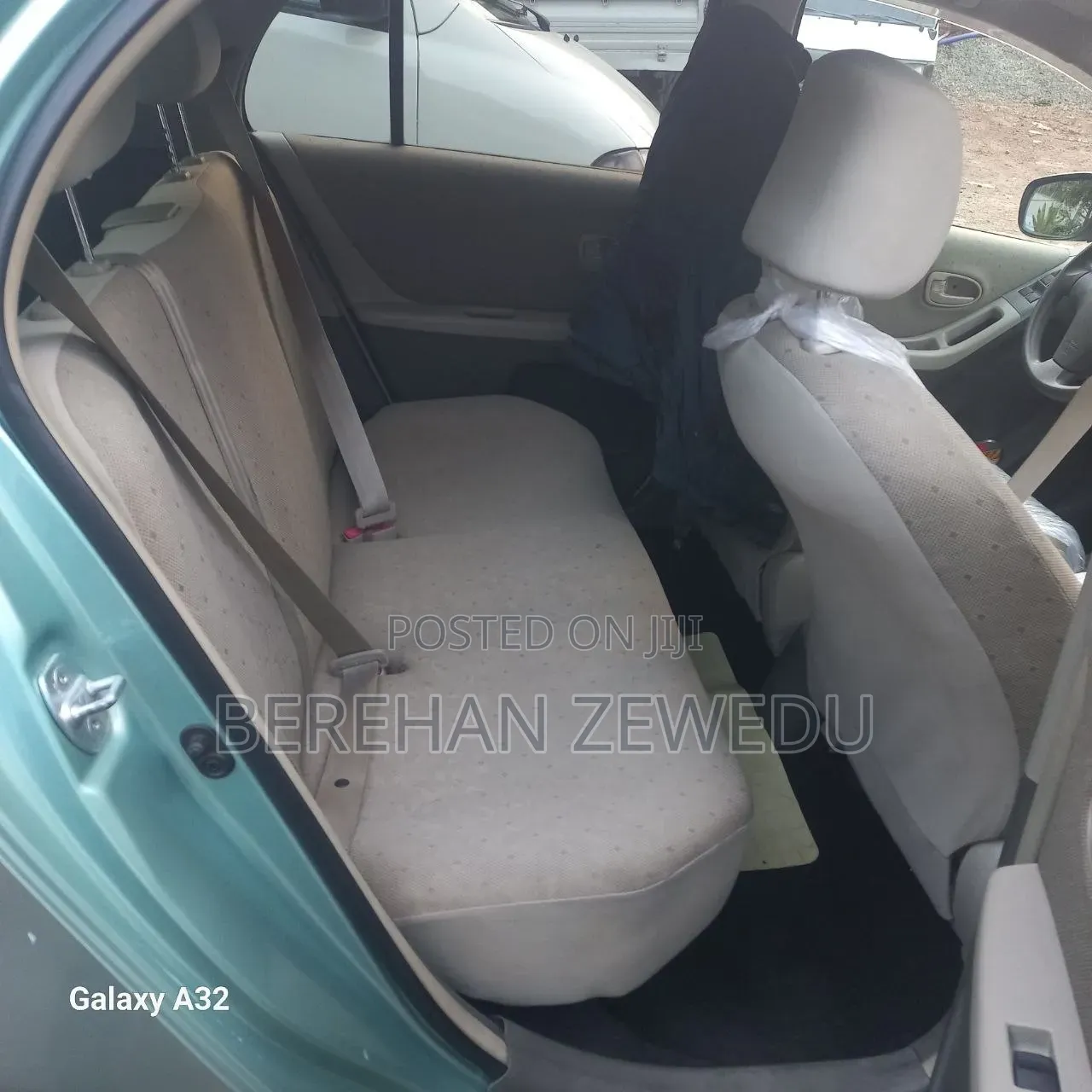 Toyota Yaris 2010 Silver