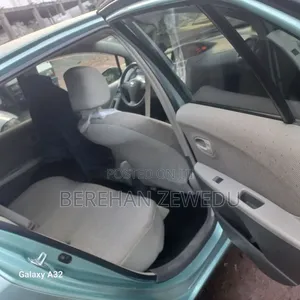Toyota Yaris 2010 Silver