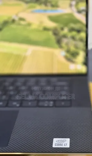 New Laptop Dell XPS 15 16GB Intel Core i7 SSD 512GB