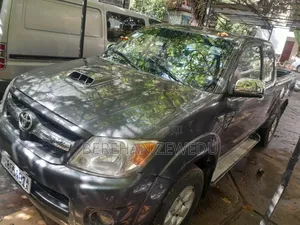 Toyota Hilux 2008 Gray