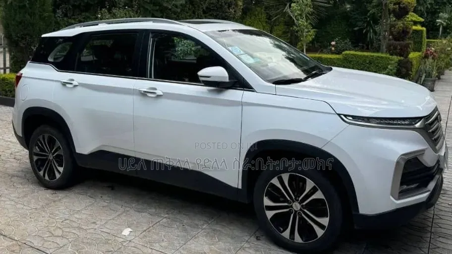 Chevrolet Captiva 2023 Ivory