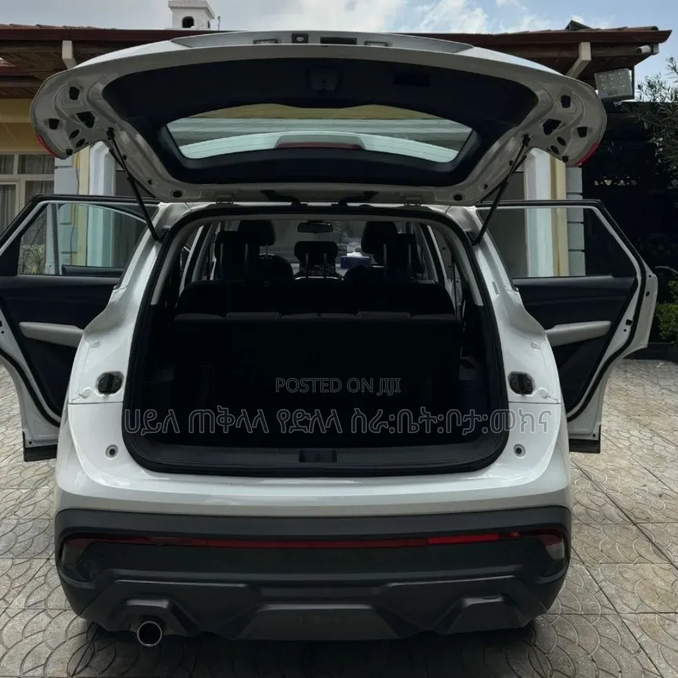 Chevrolet Captiva 2023 Ivory