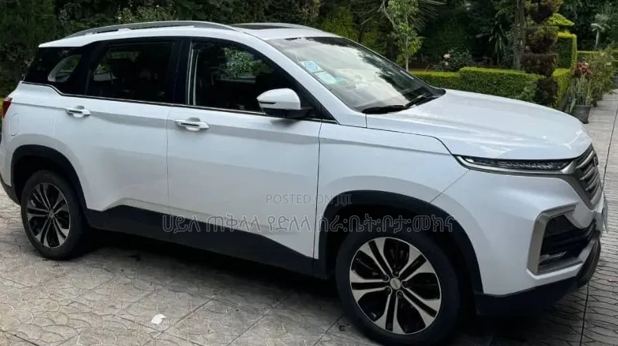 Chevrolet Captiva 2023 Ivory