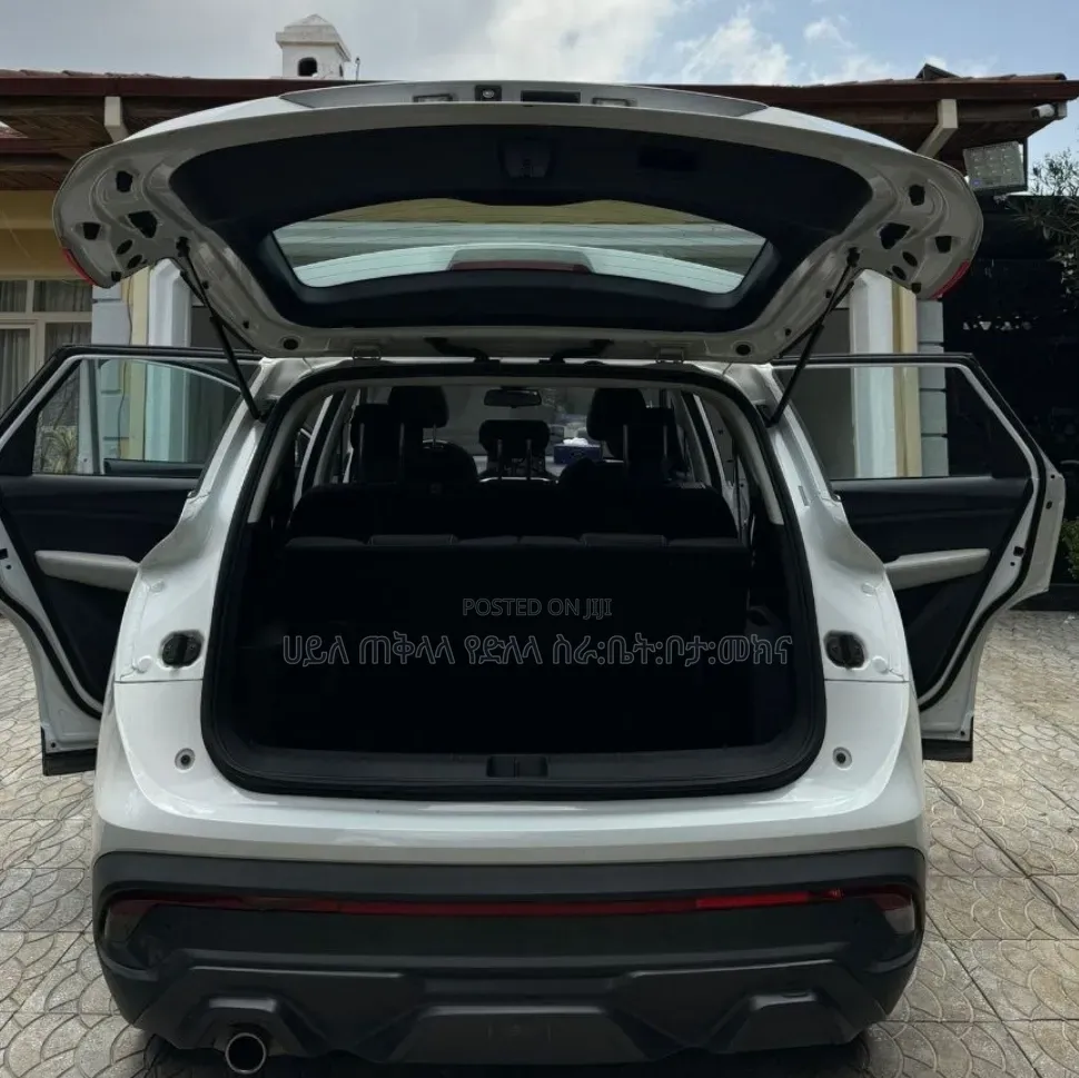 Chevrolet Captiva 2023 Ivory