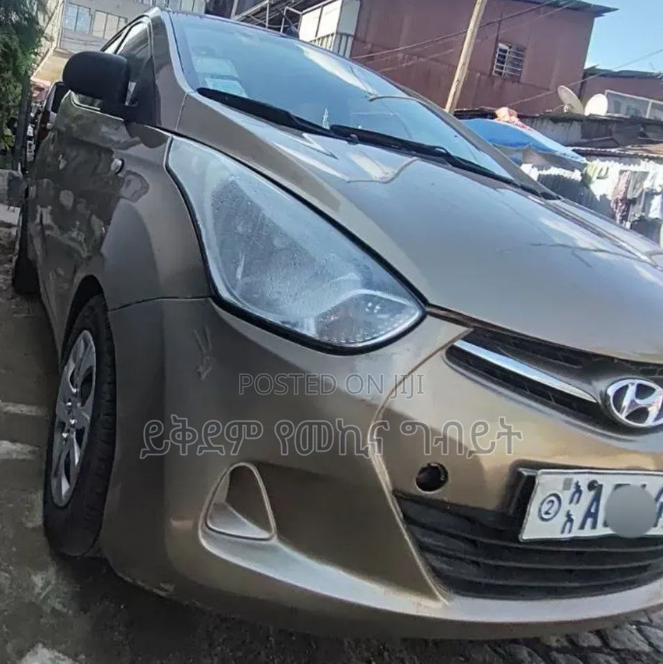 Hyundai Eon 2014 Gold