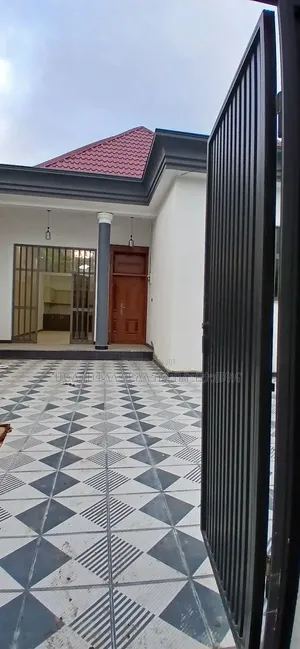 Furnished 5bdrm Villa in Legetafo Area, Oromia-Finfinne for sale