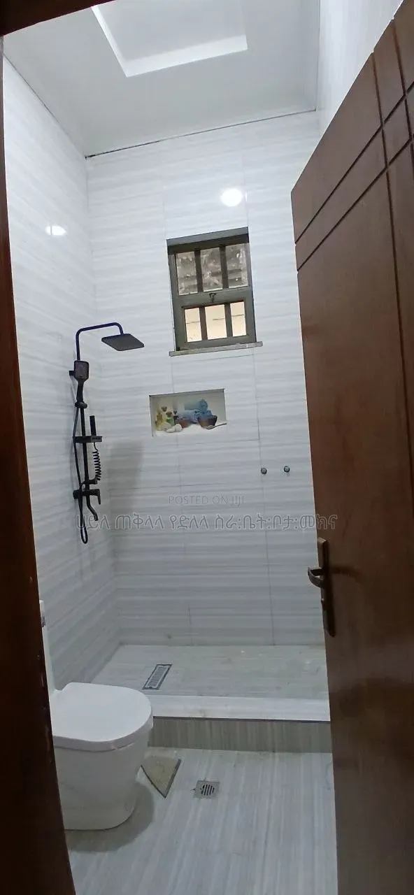Furnished 5bdrm Villa in Legetafo Area, Oromia-Finfinne for sale
