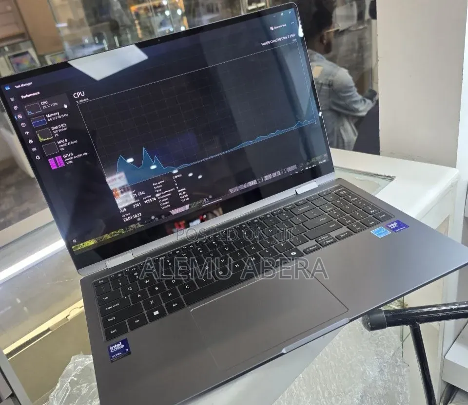 New Laptop Samsung NP-X360 16GB Intel Core Ultra 7 SSD 512GB